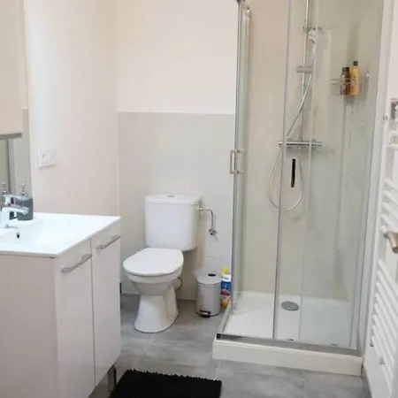 Rc3d - F2 1 A 3 Pers Appartement